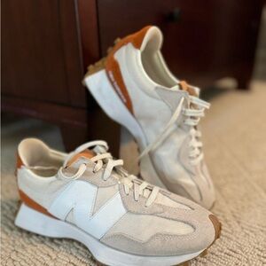 Women’s New Balance 327 Sea Salt/Rust